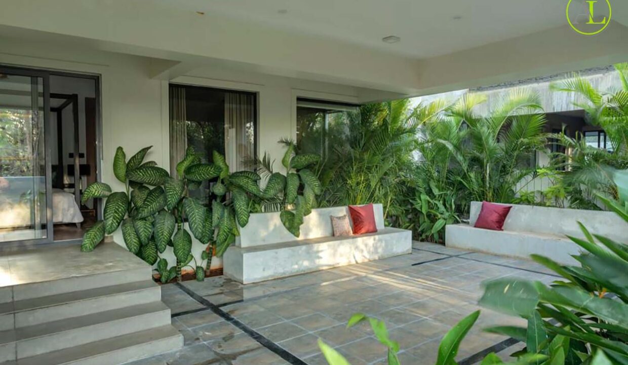 Ready Possession Villa for sale North Goa Parra 9765494572 Call1